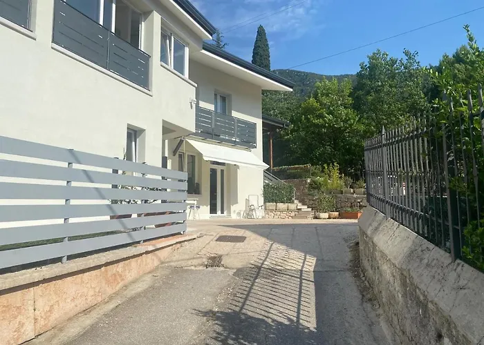 Garda 33 Caprino Veronese